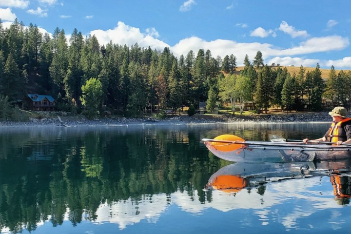a small boat in a body of water