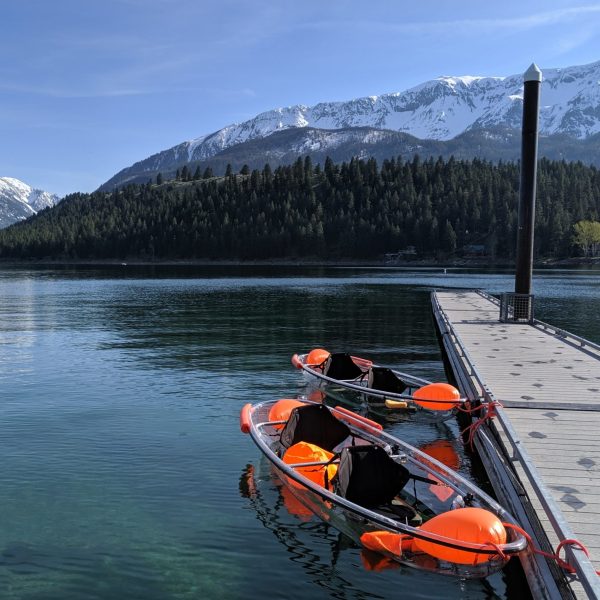 a small boat in a body of water